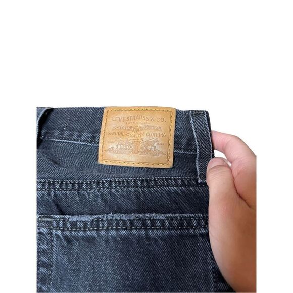 Levi’s Premium Wedgie Straight Distressed Jeans Size 25 - Picture 5 of 9